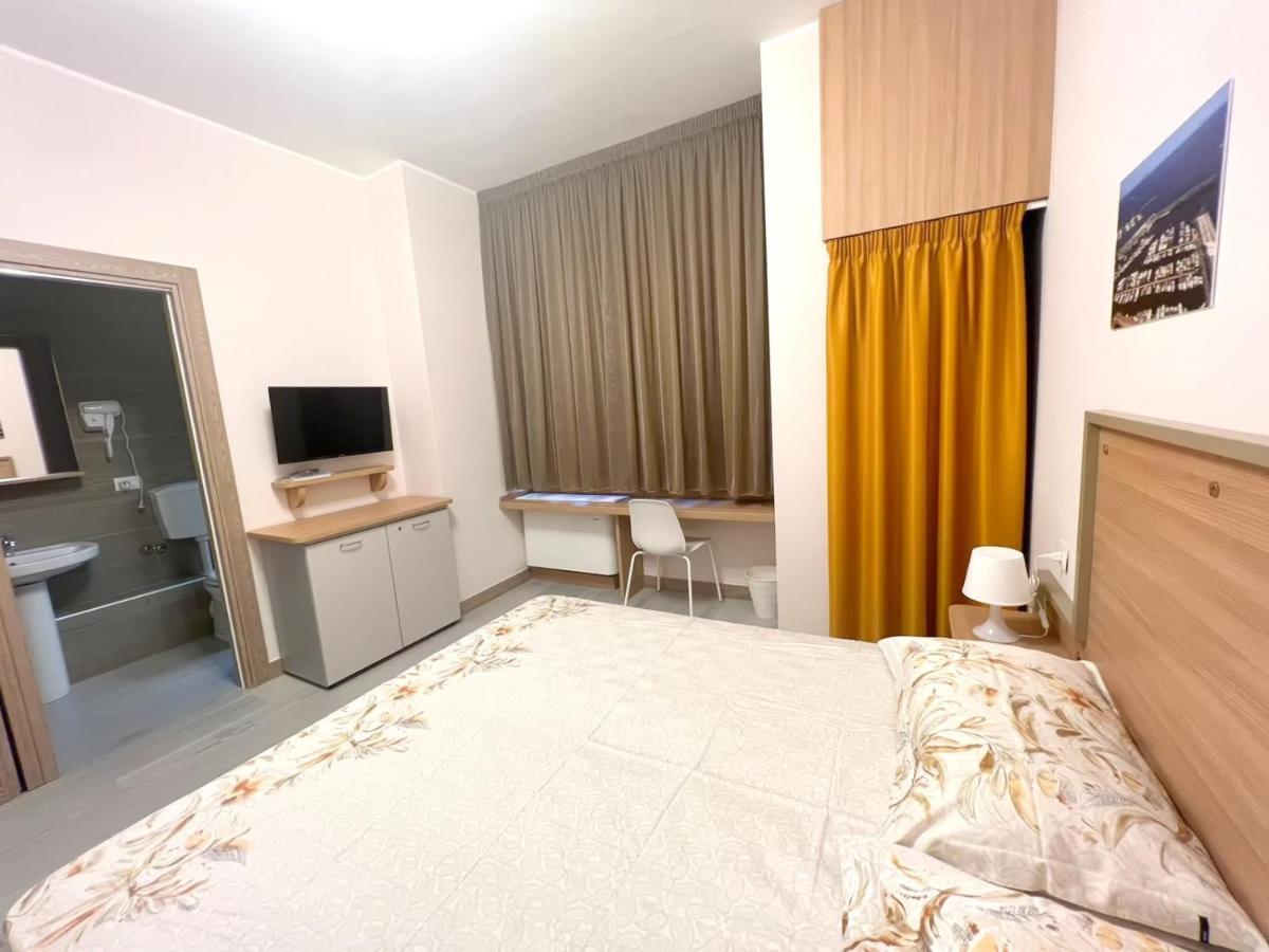 Sissi Comfort Rooms Foresteria Lombarda 몬차 외부 사진