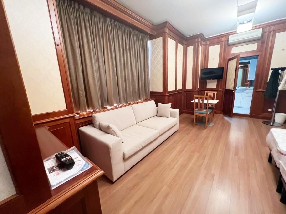 Sissi Comfort Rooms Foresteria Lombarda 몬차 외부 사진