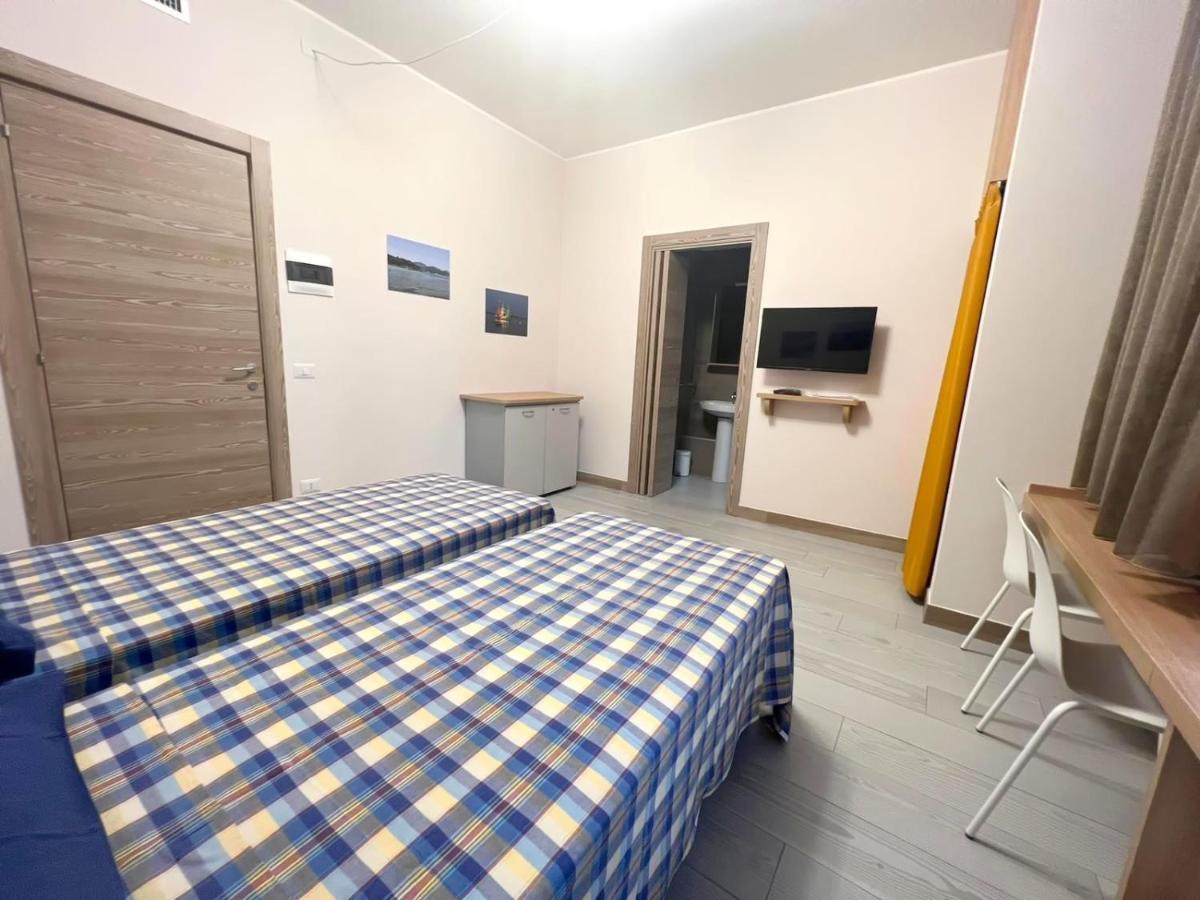 Sissi Comfort Rooms Foresteria Lombarda 몬차 외부 사진