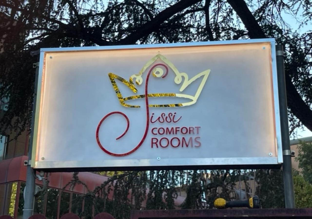 Sissi Comfort Rooms Foresteria Lombarda 몬차 외부 사진
